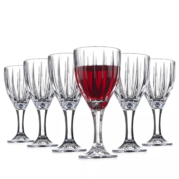 Ribbed Red Wine Glass
