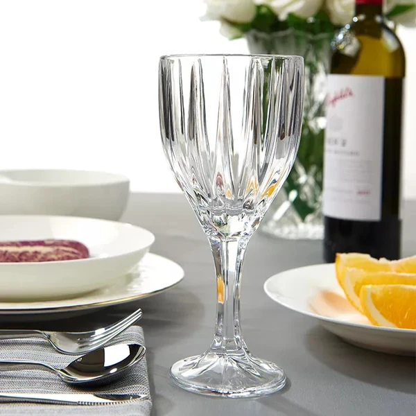 Ribbed Red Wine Glass