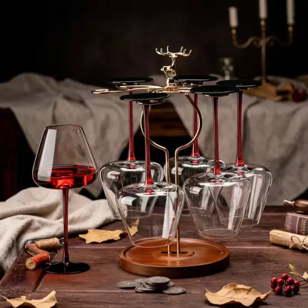 Red Palace Noir Wine Glass